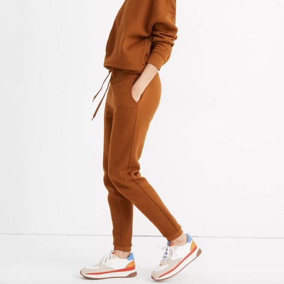 nike cedar sweatpants